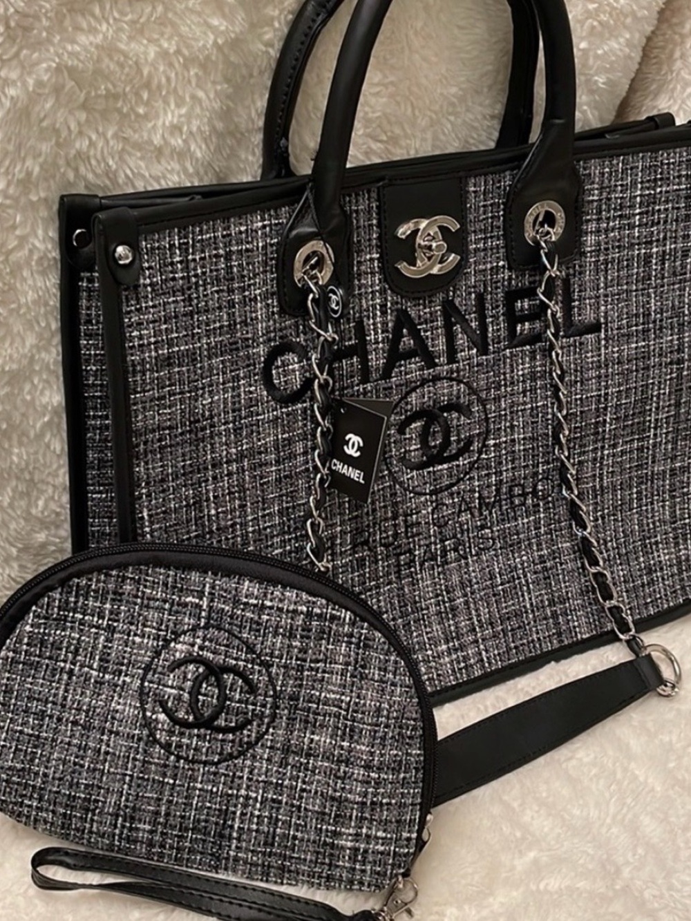 Luxury Tote Set - Picture 3 of 15
